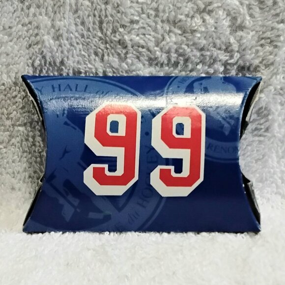 1999 Wayne Gretzky Induction inti the Hockey Hall of Fame 11-22-99 Medallion!! - Picture 3 of 4